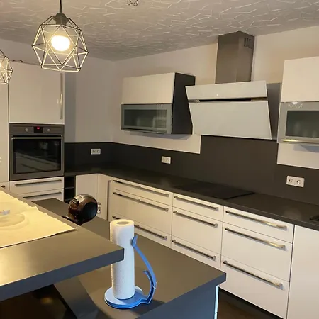 Moderne Erdgeschosswohnung 아파트 Neuenstein (Baden-Wurttemberg)